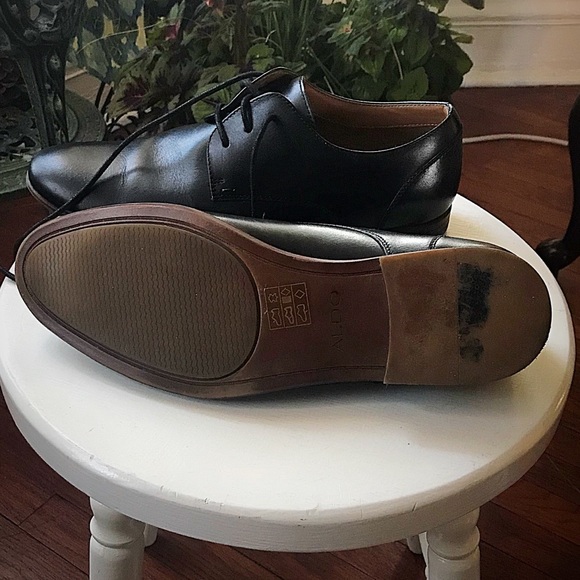 Black Aldo Dress Shoes - Picture 5 of 8